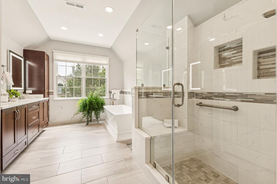 43534 HYLAND HILLS ST, CHANTILLY, Virginia 20152, 4 Bedrooms Bedrooms, ,3 BathroomsBathrooms,Residential,For sale,43534 HYLAND HILLS ST,VALO2103818 MLS # VALO2103818