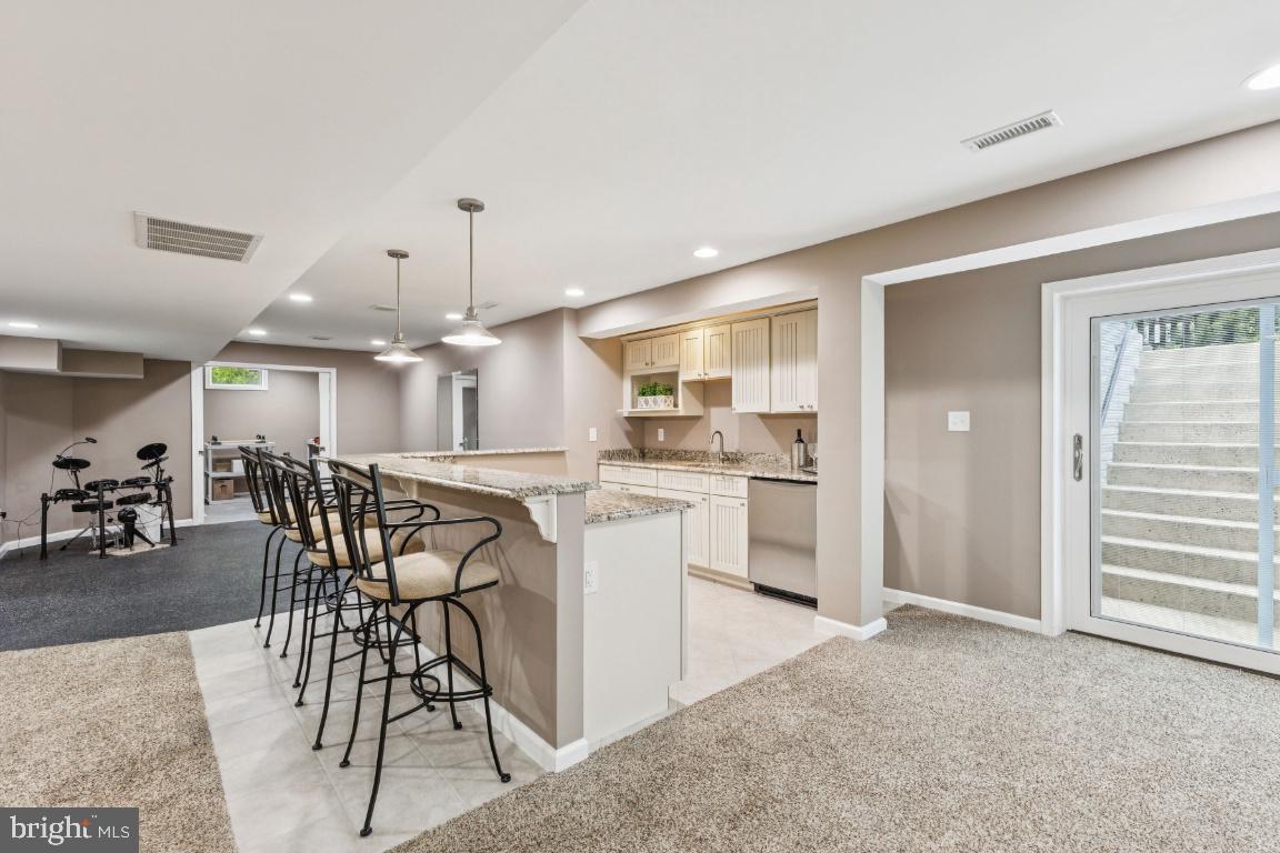 43534 HYLAND HILLS ST, CHANTILLY, Virginia 20152, 4 Bedrooms Bedrooms, ,3 BathroomsBathrooms,Residential,For sale,43534 HYLAND HILLS ST,VALO2103818 MLS # VALO2103818