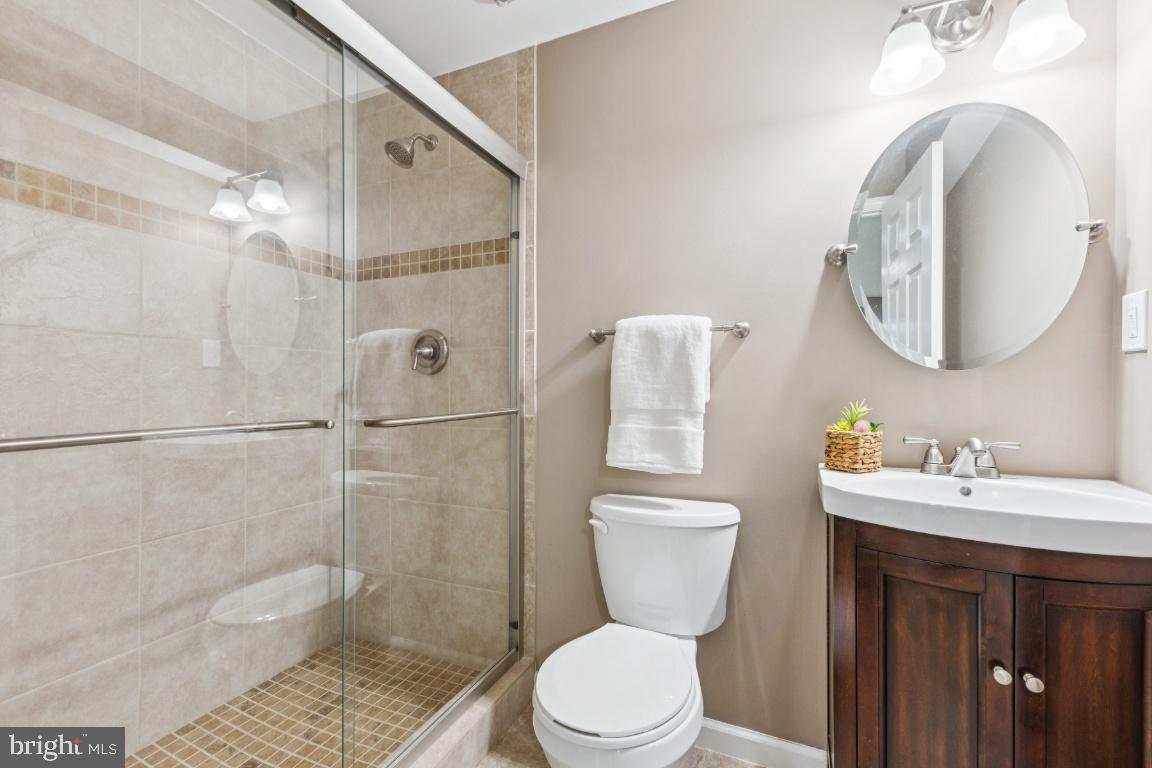 43534 HYLAND HILLS ST, CHANTILLY, Virginia 20152, 4 Bedrooms Bedrooms, ,3 BathroomsBathrooms,Residential,For sale,43534 HYLAND HILLS ST,VALO2103818 MLS # VALO2103818