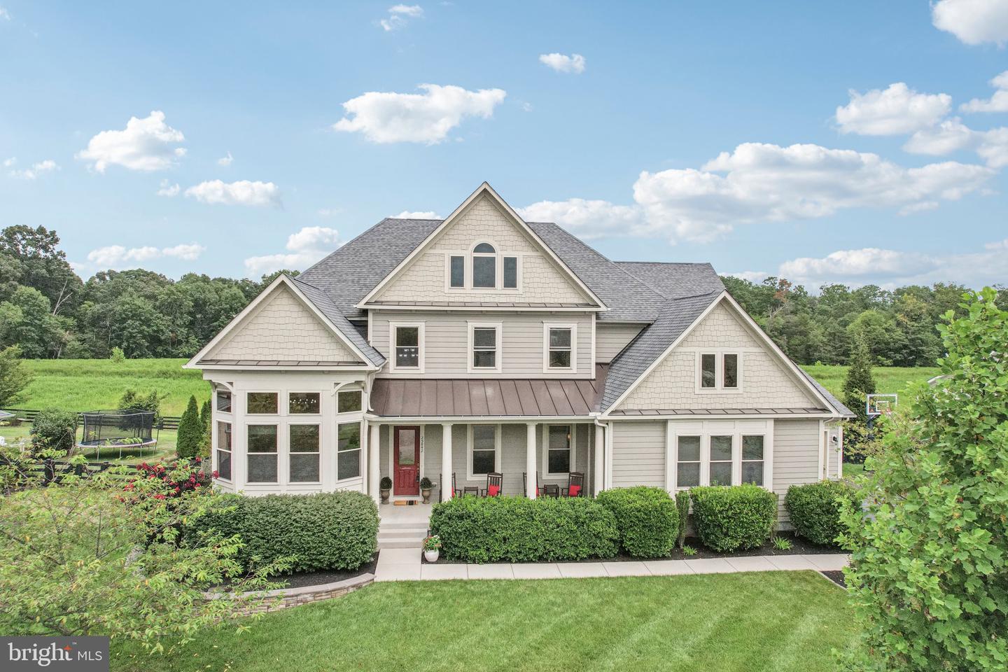 25842 YELLOW BIRCH CT, ALDIE, Virginia 20105, 6 Bedrooms Bedrooms, ,6 BathroomsBathrooms,Residential,For sale,25842 YELLOW BIRCH CT,VALO2103820 MLS # VALO2103820