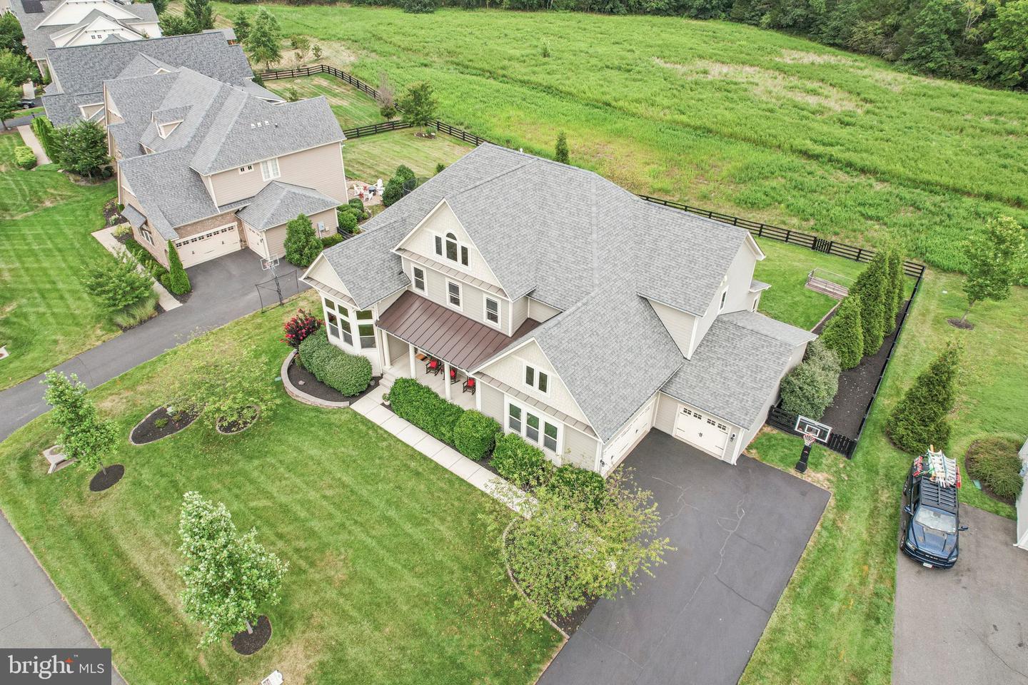 25842 YELLOW BIRCH CT, ALDIE, Virginia 20105, 6 Bedrooms Bedrooms, ,6 BathroomsBathrooms,Residential,For sale,25842 YELLOW BIRCH CT,VALO2103820 MLS # VALO2103820