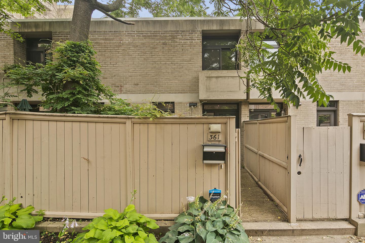 361 N ST SW #361, WASHINGTON, District Of Columbia 20024, 2 Bedrooms Bedrooms, ,3 BathroomsBathrooms,Residential,For sale,361 N ST SW #361,DCDC2213668 MLS # DCDC2213668