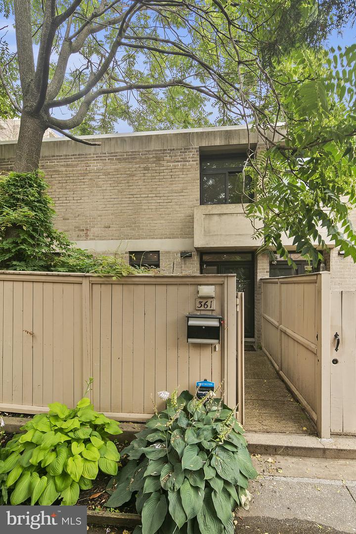 361 N ST SW #361, WASHINGTON, District Of Columbia 20024, 2 Bedrooms Bedrooms, ,3 BathroomsBathrooms,Residential,For sale,361 N ST SW #361,DCDC2213668 MLS # DCDC2213668