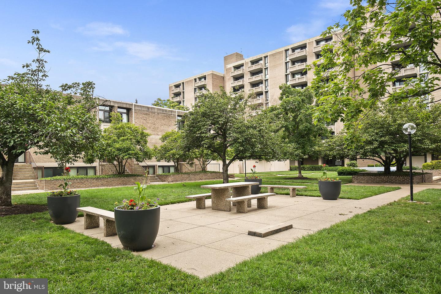 361 N ST SW #361, WASHINGTON, District Of Columbia 20024, 2 Bedrooms Bedrooms, ,3 BathroomsBathrooms,Residential,For sale,361 N ST SW #361,DCDC2213668 MLS # DCDC2213668