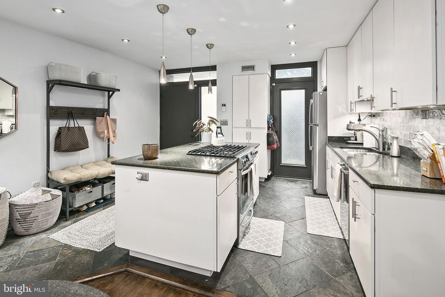 361 N ST SW #361, WASHINGTON, District Of Columbia 20024, 2 Bedrooms Bedrooms, ,3 BathroomsBathrooms,Residential,For sale,361 N ST SW #361,DCDC2213668 MLS # DCDC2213668