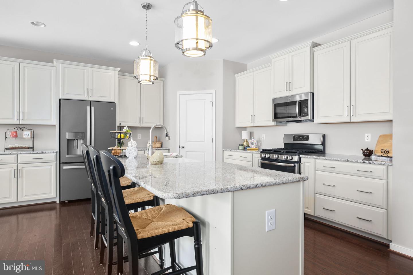 2832 CROWN GRANT RD, HENRICO, Virginia 23233, 3 Bedrooms Bedrooms, 10 Rooms Rooms,2 BathroomsBathrooms,Residential,For sale,2832 CROWN GRANT RD,VAHN2001018 MLS # VAHN2001018