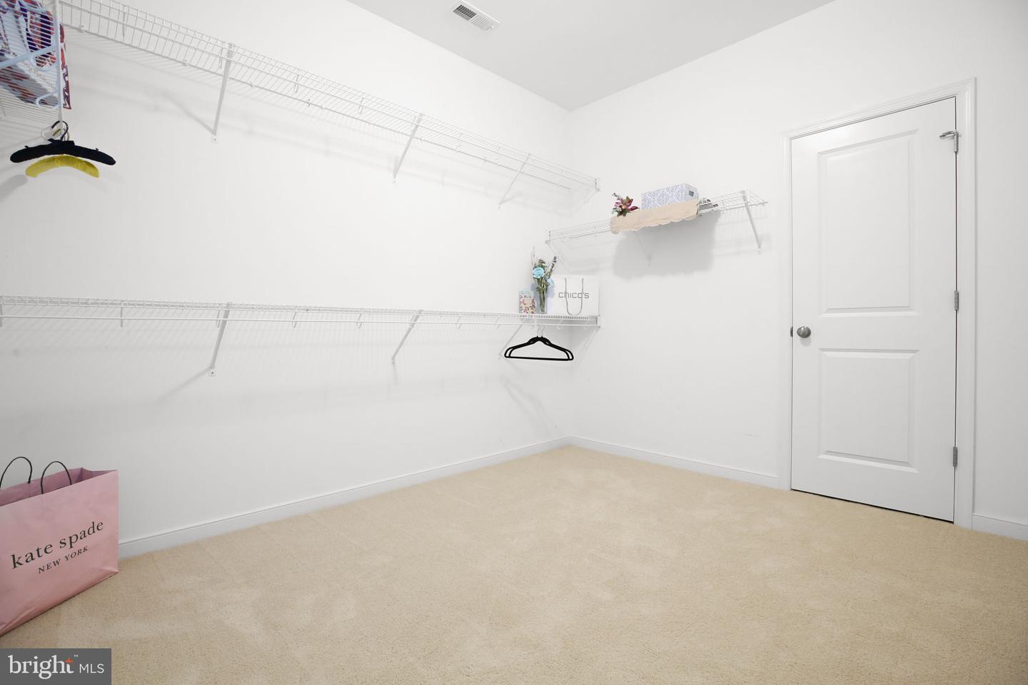 2832 CROWN GRANT RD, HENRICO, Virginia 23233, 3 Bedrooms Bedrooms, 10 Rooms Rooms,2 BathroomsBathrooms,Residential,For sale,2832 CROWN GRANT RD,VAHN2001018 MLS # VAHN2001018
