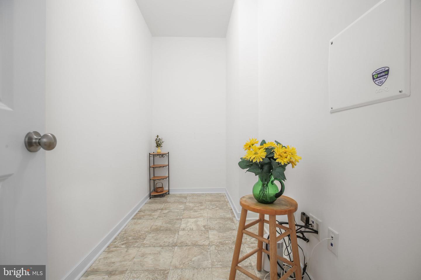 2832 CROWN GRANT RD, HENRICO, Virginia 23233, 3 Bedrooms Bedrooms, 10 Rooms Rooms,2 BathroomsBathrooms,Residential,For sale,2832 CROWN GRANT RD,VAHN2001018 MLS # VAHN2001018