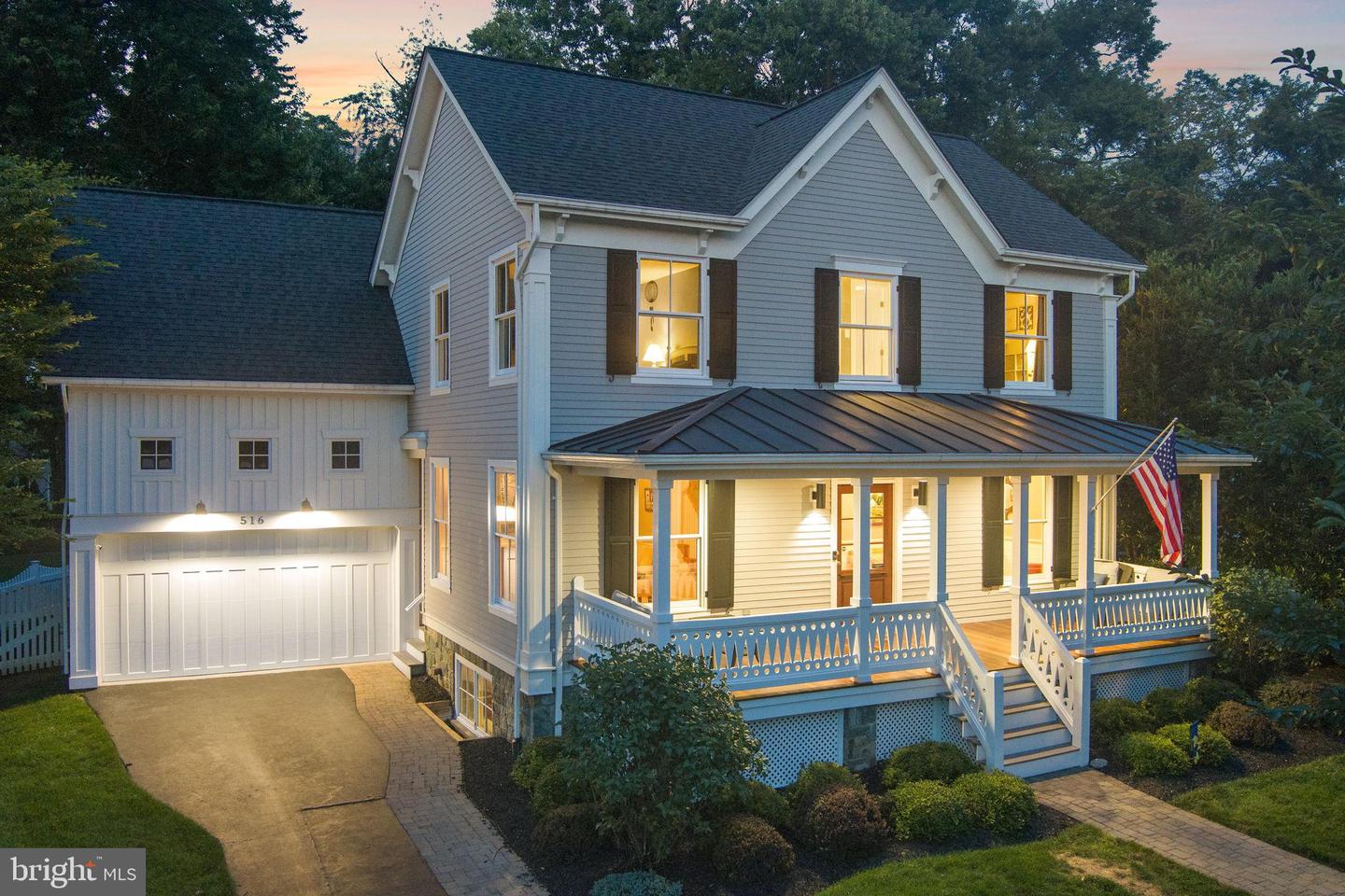 516 CENTER ST S, VIENNA, Virginia 22180, 5 Bedrooms Bedrooms, ,4 BathroomsBathrooms,Residential,For sale,516 CENTER ST S,VAFX2259356 MLS # VAFX2259356
