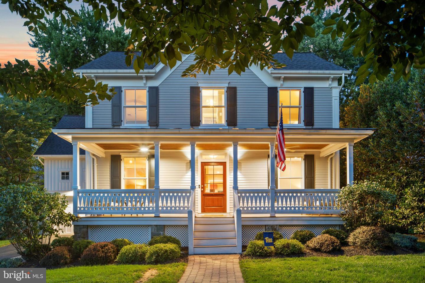 516 CENTER ST S, VIENNA, Virginia 22180, 5 Bedrooms Bedrooms, ,4 BathroomsBathrooms,Residential,For sale,516 CENTER ST S,VAFX2259356 MLS # VAFX2259356