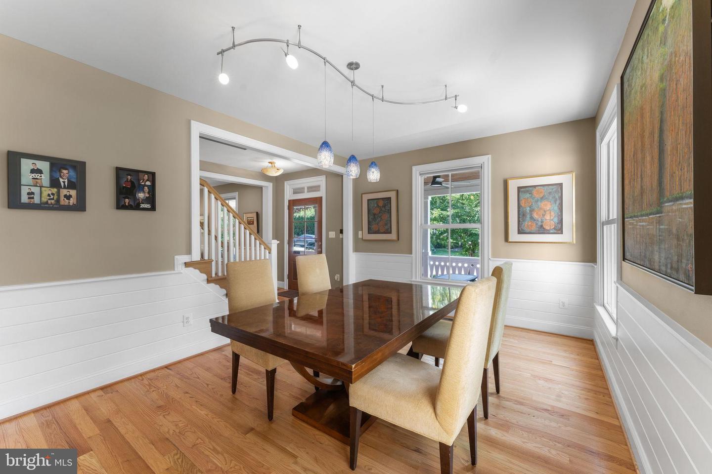 516 CENTER ST S, VIENNA, Virginia 22180, 5 Bedrooms Bedrooms, ,4 BathroomsBathrooms,Residential,For sale,516 CENTER ST S,VAFX2259356 MLS # VAFX2259356