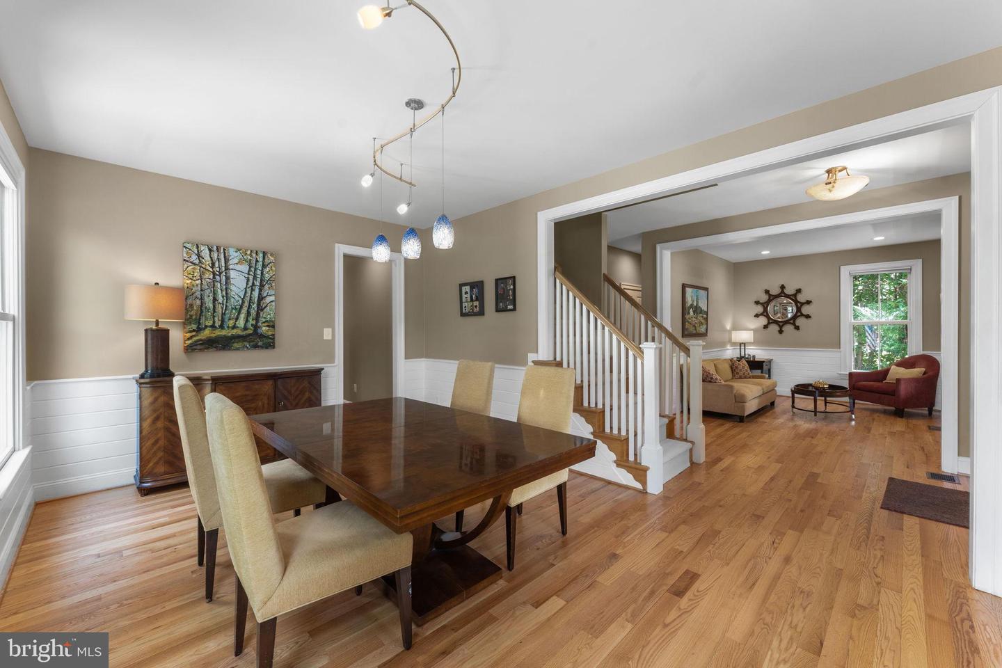 516 CENTER ST S, VIENNA, Virginia 22180, 5 Bedrooms Bedrooms, ,4 BathroomsBathrooms,Residential,For sale,516 CENTER ST S,VAFX2259356 MLS # VAFX2259356