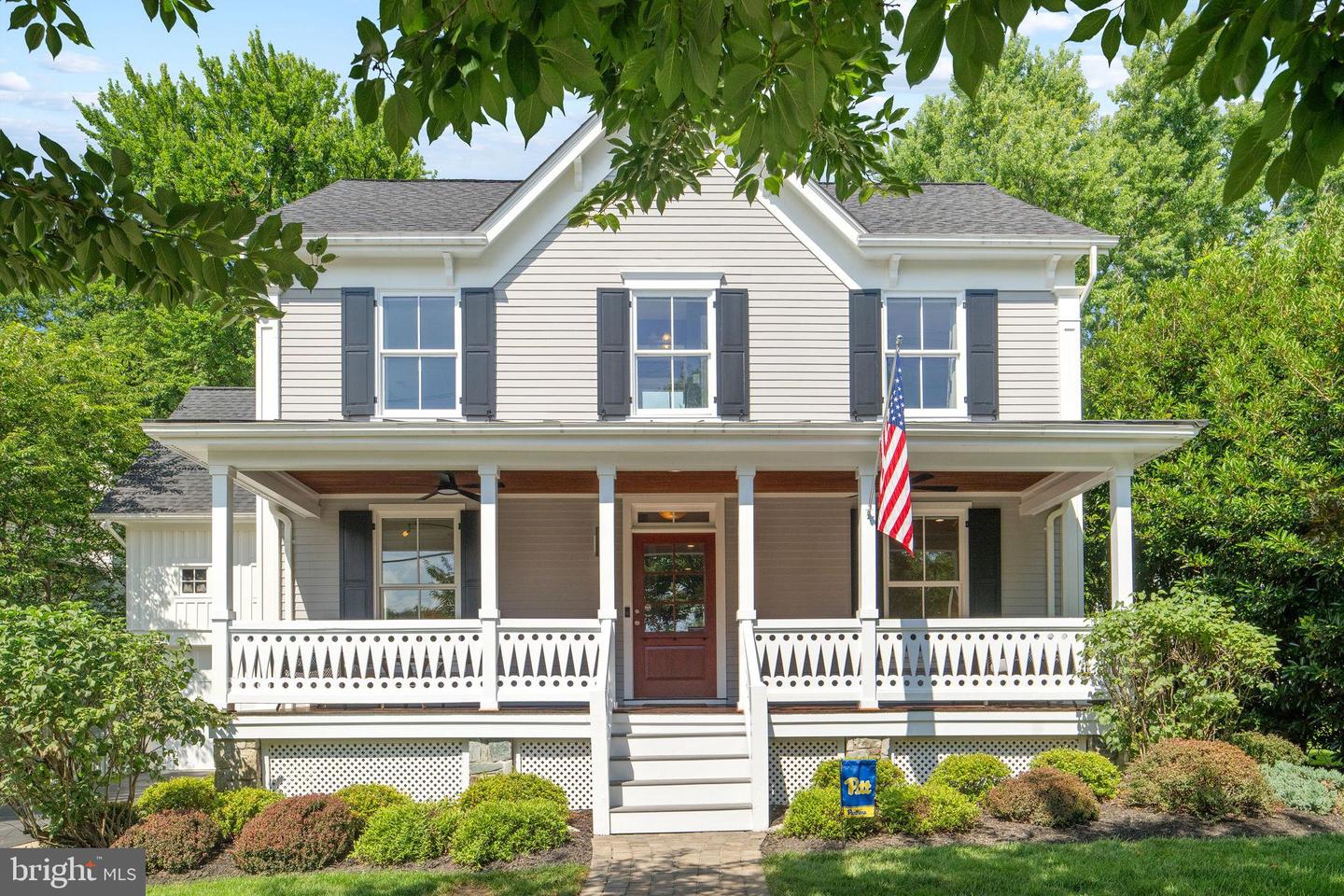 516 CENTER ST S, VIENNA, Virginia 22180, 5 Bedrooms Bedrooms, ,4 BathroomsBathrooms,Residential,For sale,516 CENTER ST S,VAFX2259356 MLS # VAFX2259356