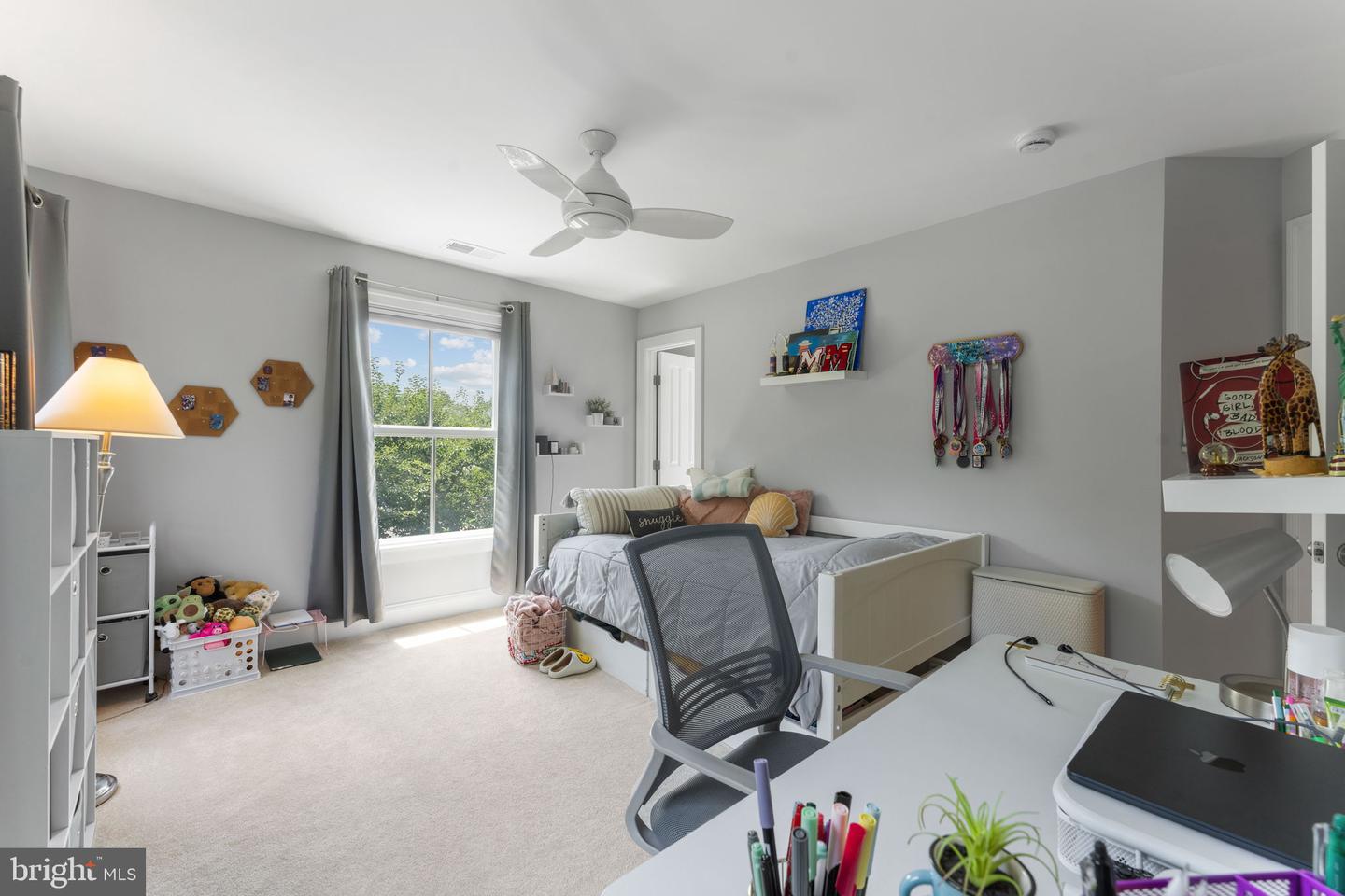 516 CENTER ST S, VIENNA, Virginia 22180, 5 Bedrooms Bedrooms, ,4 BathroomsBathrooms,Residential,For sale,516 CENTER ST S,VAFX2259356 MLS # VAFX2259356