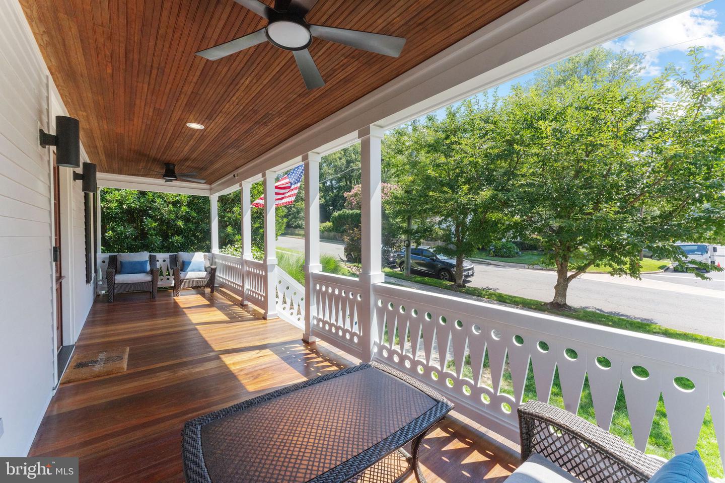 516 CENTER ST S, VIENNA, Virginia 22180, 5 Bedrooms Bedrooms, ,4 BathroomsBathrooms,Residential,For sale,516 CENTER ST S,VAFX2259356 MLS # VAFX2259356