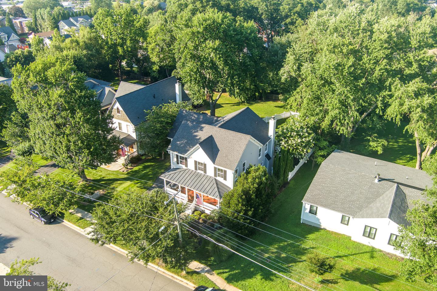 516 CENTER ST S, VIENNA, Virginia 22180, 5 Bedrooms Bedrooms, ,4 BathroomsBathrooms,Residential,For sale,516 CENTER ST S,VAFX2259356 MLS # VAFX2259356