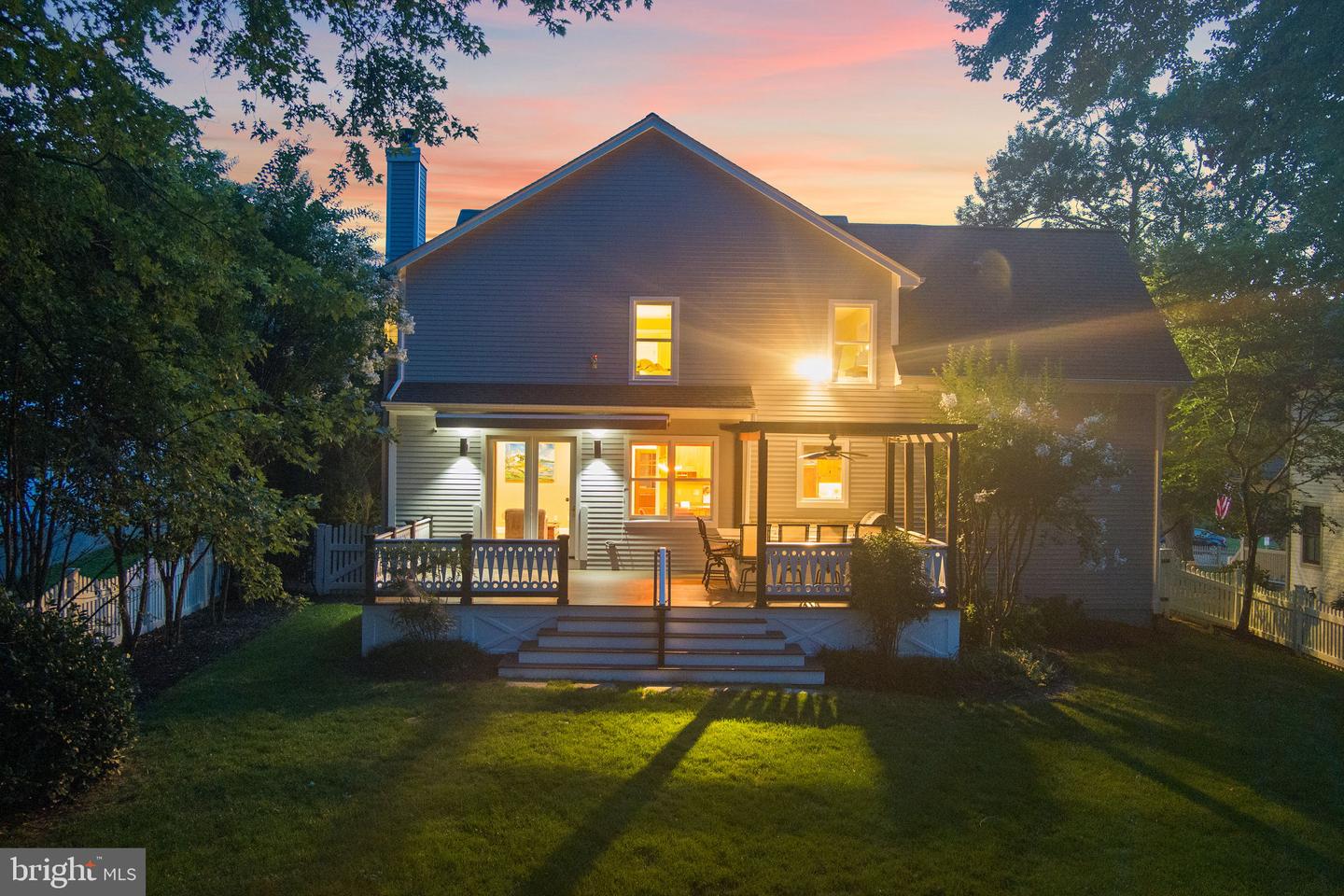 516 CENTER ST S, VIENNA, Virginia 22180, 5 Bedrooms Bedrooms, ,4 BathroomsBathrooms,Residential,For sale,516 CENTER ST S,VAFX2259356 MLS # VAFX2259356