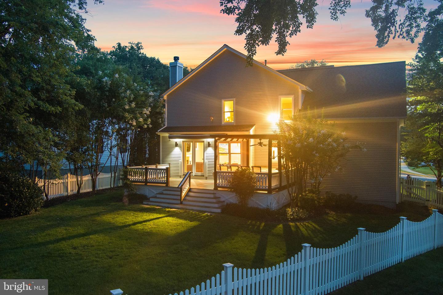 516 CENTER ST S, VIENNA, Virginia 22180, 5 Bedrooms Bedrooms, ,4 BathroomsBathrooms,Residential,For sale,516 CENTER ST S,VAFX2259356 MLS # VAFX2259356