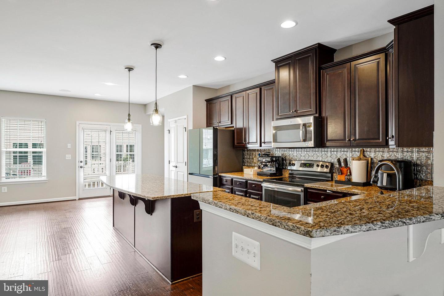 7109 SANTA CRUZ PL, GAINESVILLE, Virginia 20155, 3 Bedrooms Bedrooms, ,2 BathroomsBathrooms,Residential,For sale,7109 SANTA CRUZ PL,VAPW2100790 MLS # VAPW2100790
