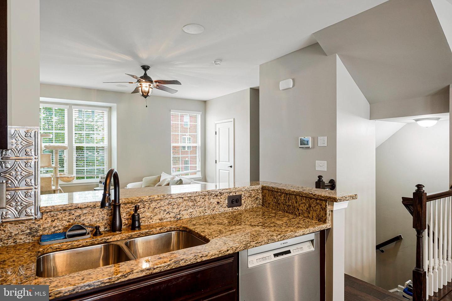 7109 SANTA CRUZ PL, GAINESVILLE, Virginia 20155, 3 Bedrooms Bedrooms, ,2 BathroomsBathrooms,Residential,For sale,7109 SANTA CRUZ PL,VAPW2100790 MLS # VAPW2100790