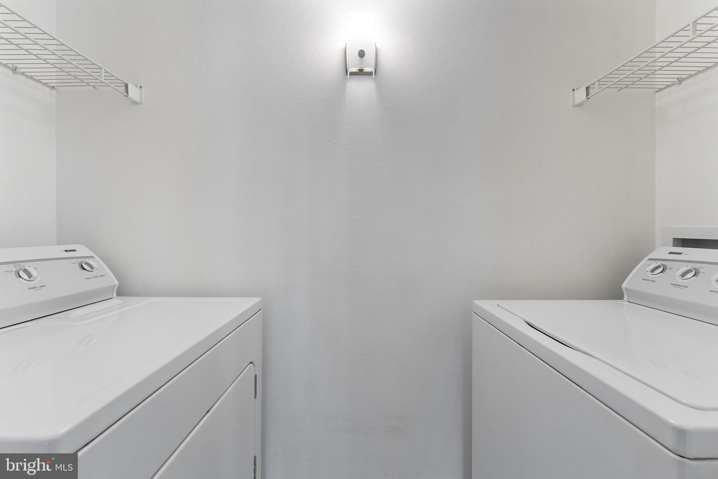 1530 LINCOLN WAY #204, MCLEAN, Virginia 22102, 1 Bedroom Bedrooms, ,1 BathroomBathrooms,Residential,For sale,1530 LINCOLN WAY #204,VAFX2259436 MLS # VAFX2259436
