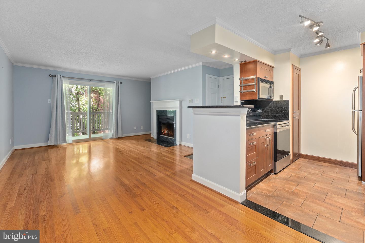 1530 LINCOLN WAY #204, MCLEAN, Virginia 22102, 1 Bedroom Bedrooms, ,1 BathroomBathrooms,Residential,For sale,1530 LINCOLN WAY #204,VAFX2259436 MLS # VAFX2259436