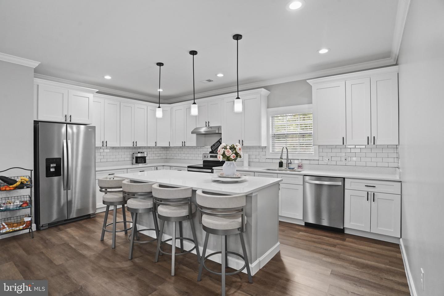 8321 MAPLEWOOD DR, MANASSAS, Virginia 20111, 4 Bedrooms Bedrooms, ,3 BathroomsBathrooms,Residential,For sale,8321 MAPLEWOOD DR,VAPW2100794 MLS # VAPW2100794