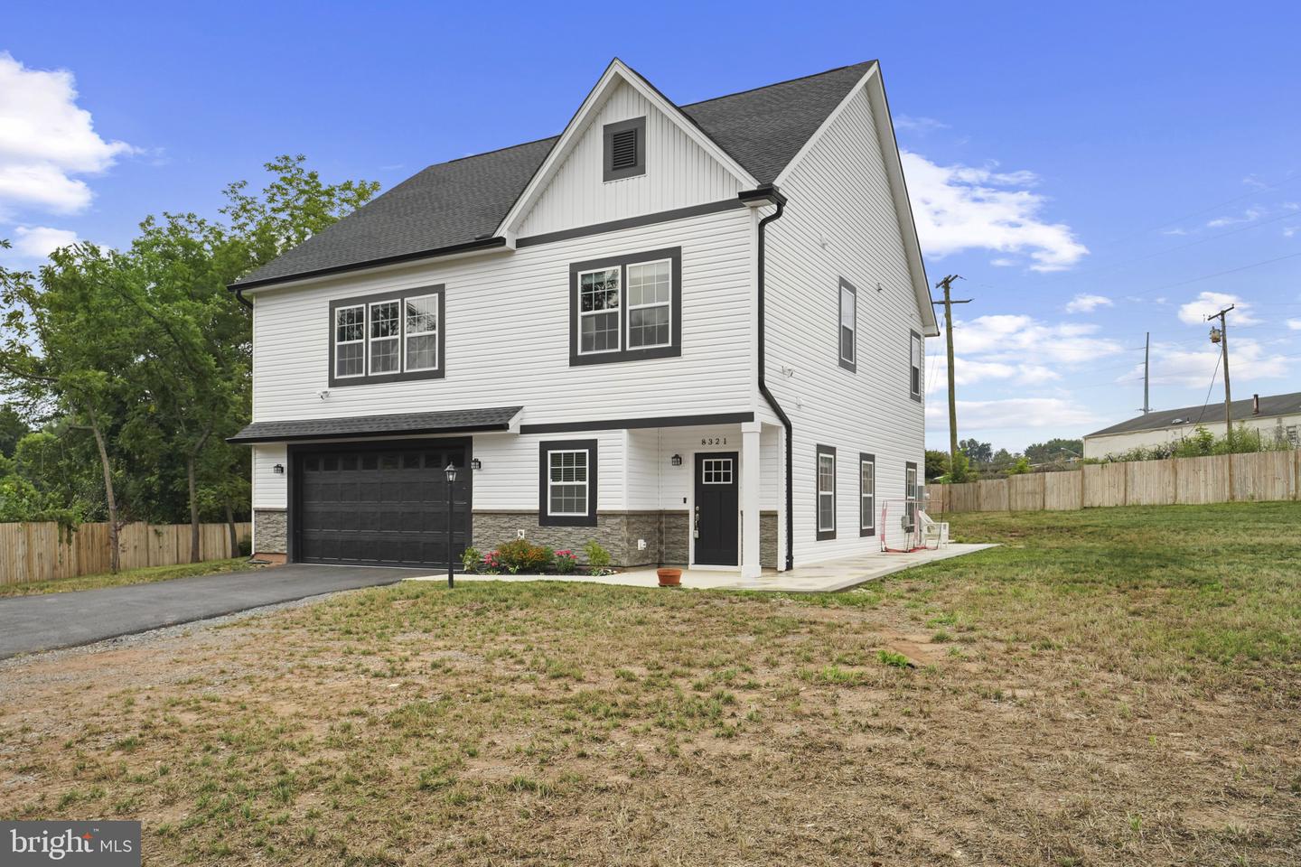 8321 MAPLEWOOD DR, MANASSAS, Virginia 20111, 4 Bedrooms Bedrooms, ,3 BathroomsBathrooms,Residential,For sale,8321 MAPLEWOOD DR,VAPW2100794 MLS # VAPW2100794