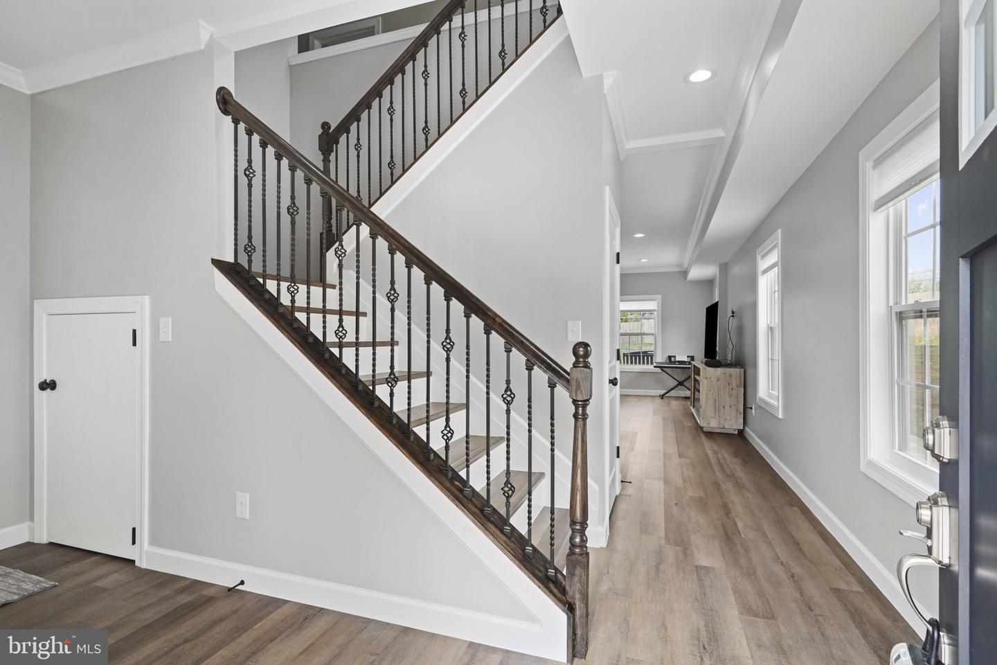 8321 MAPLEWOOD DR, MANASSAS, Virginia 20111, 4 Bedrooms Bedrooms, ,3 BathroomsBathrooms,Residential,For sale,8321 MAPLEWOOD DR,VAPW2100794 MLS # VAPW2100794