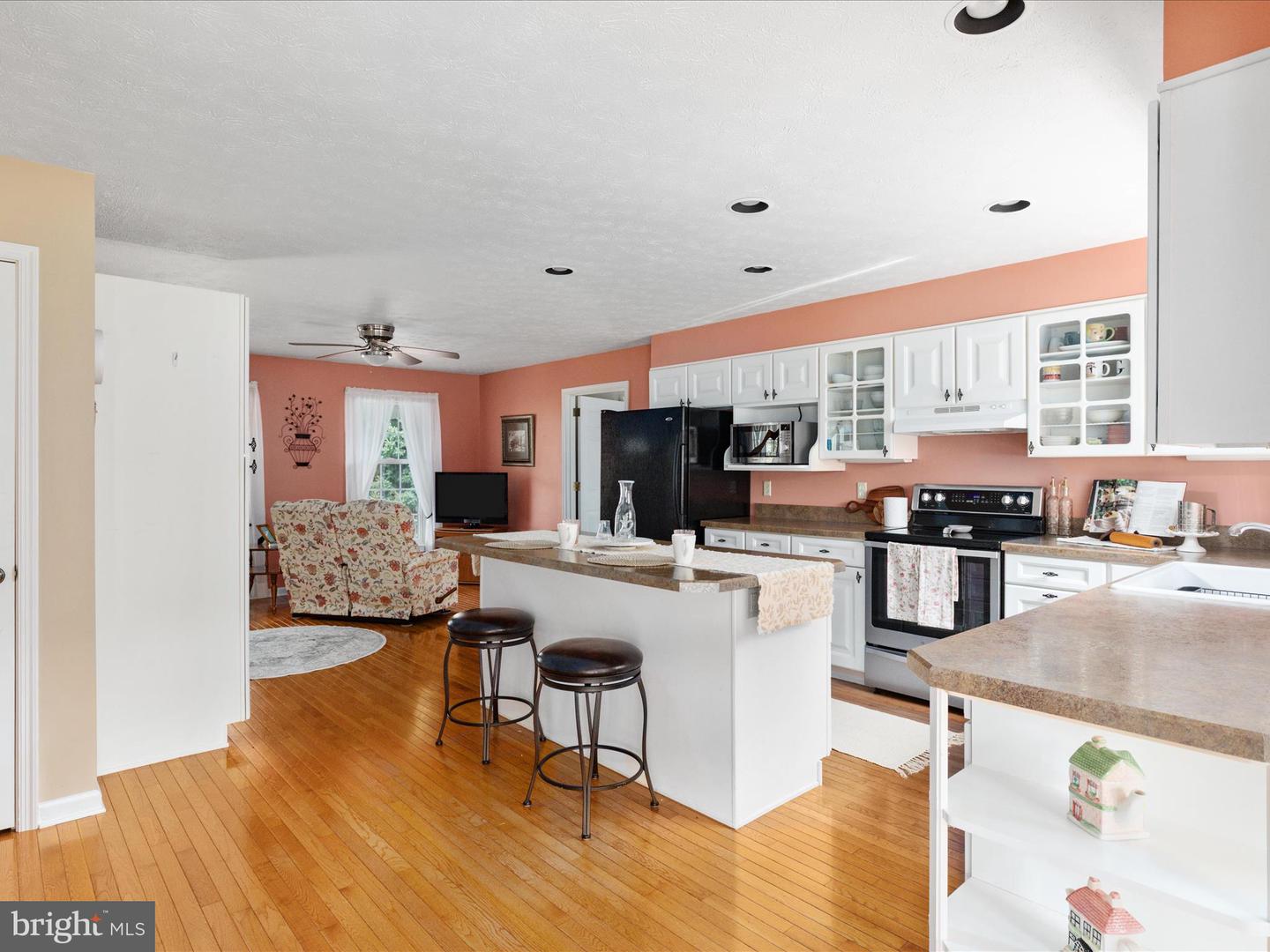 1153 MERRIMANS LN, WINCHESTER, Virginia 22602, 3 Bedrooms Bedrooms, ,2 BathroomsBathrooms,Residential,For sale,1153 MERRIMANS LN,VAFV2035906 MLS # VAFV2035906
