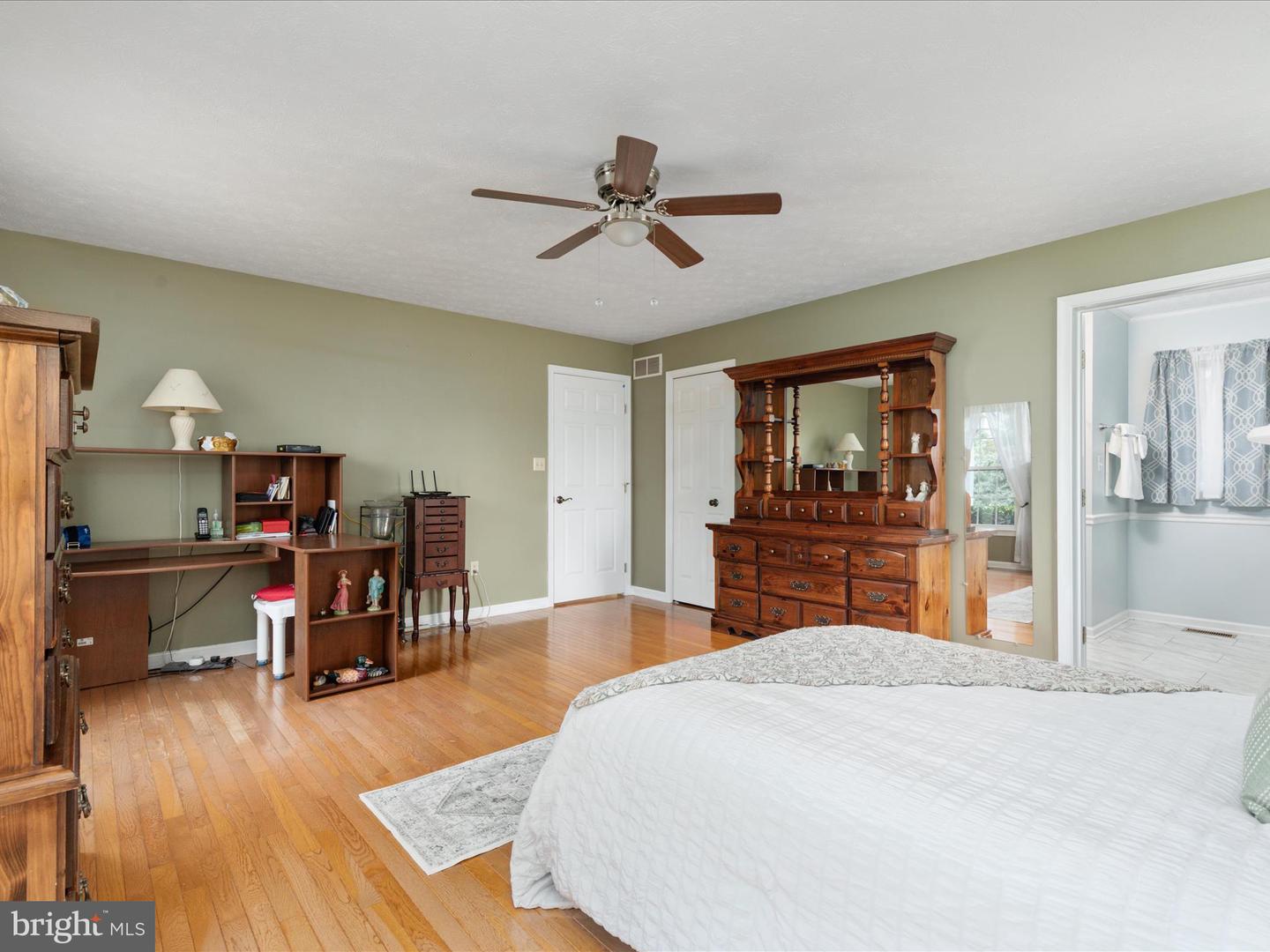 1153 MERRIMANS LN, WINCHESTER, Virginia 22602, 3 Bedrooms Bedrooms, ,2 BathroomsBathrooms,Residential,For sale,1153 MERRIMANS LN,VAFV2035906 MLS # VAFV2035906