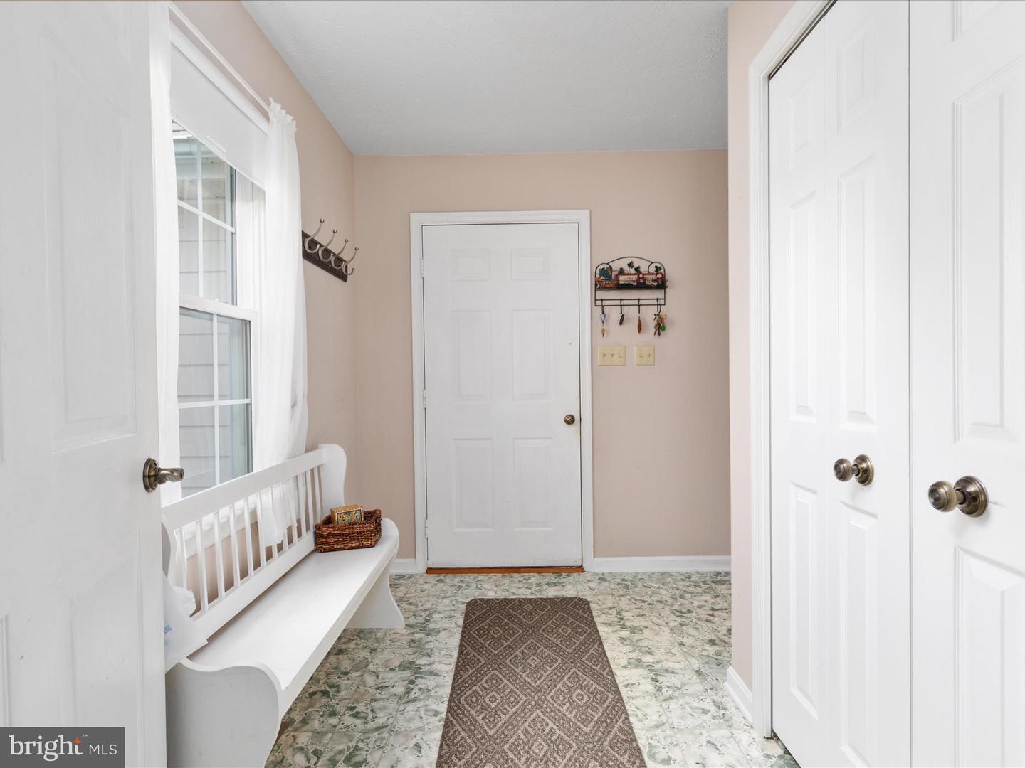 1153 MERRIMANS LN, WINCHESTER, Virginia 22602, 3 Bedrooms Bedrooms, ,2 BathroomsBathrooms,Residential,For sale,1153 MERRIMANS LN,VAFV2035906 MLS # VAFV2035906