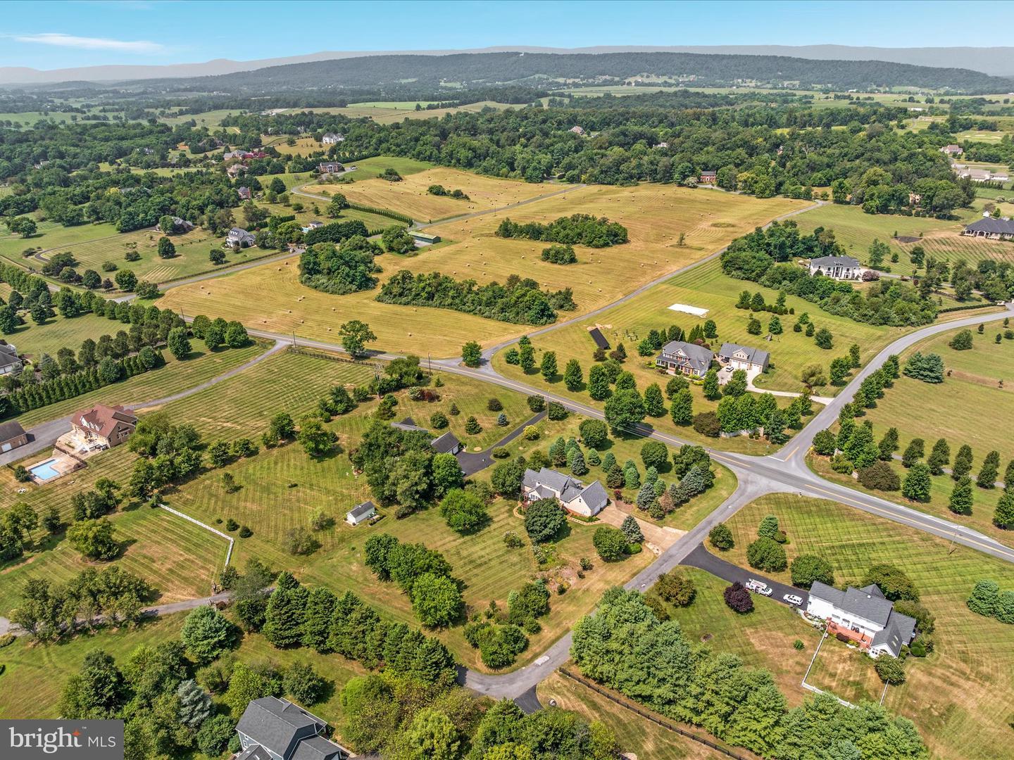 1153 MERRIMANS LN, WINCHESTER, Virginia 22602, 3 Bedrooms Bedrooms, ,2 BathroomsBathrooms,Residential,For sale,1153 MERRIMANS LN,VAFV2035906 MLS # VAFV2035906