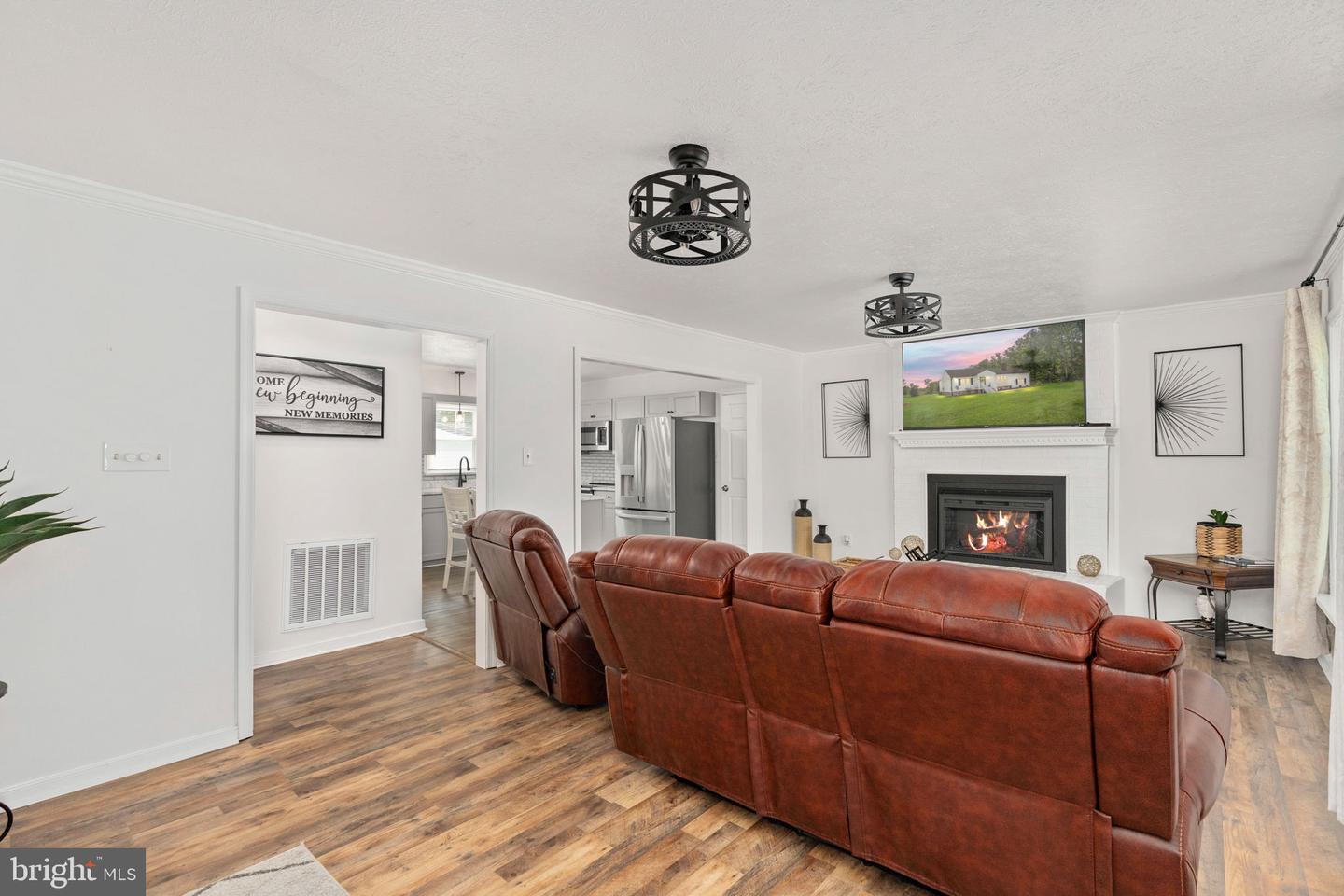 28053 SIGNBOARD RD, RUTHER GLEN, Virginia 22546, 3 Bedrooms Bedrooms, ,2 BathroomsBathrooms,Residential,For sale,28053 SIGNBOARD RD,VACV2008634 MLS # VACV2008634