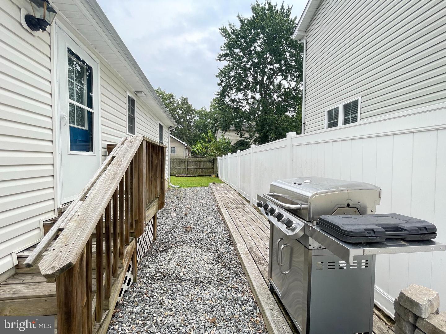 312 7TH ST, COLONIAL BEACH, Virginia 22443, 3 Bedrooms Bedrooms, 7 Rooms Rooms,2 BathroomsBathrooms,Residential,For sale,312 7TH ST,VAWE2009462 MLS # VAWE2009462