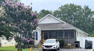312 7TH ST, COLONIAL BEACH, Virginia 22443, 3 Bedrooms Bedrooms, 7 Rooms Rooms,2 BathroomsBathrooms,Residential,For sale,312 7TH ST,VAWE2009462 MLS # VAWE2009462