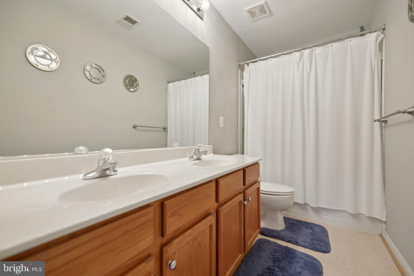 529 S CHURCH ST, BERRYVILLE, Virginia 22611, 4 Bedrooms Bedrooms, ,2 BathroomsBathrooms,Residential,For sale,529 S CHURCH ST,VACL2005956 MLS # VACL2005956