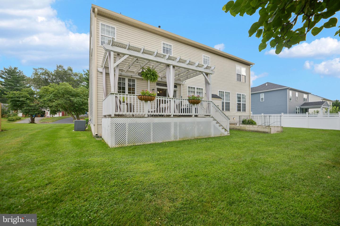 529 S CHURCH ST, BERRYVILLE, Virginia 22611, 4 Bedrooms Bedrooms, ,2 BathroomsBathrooms,Residential,For sale,529 S CHURCH ST,VACL2005956 MLS # VACL2005956