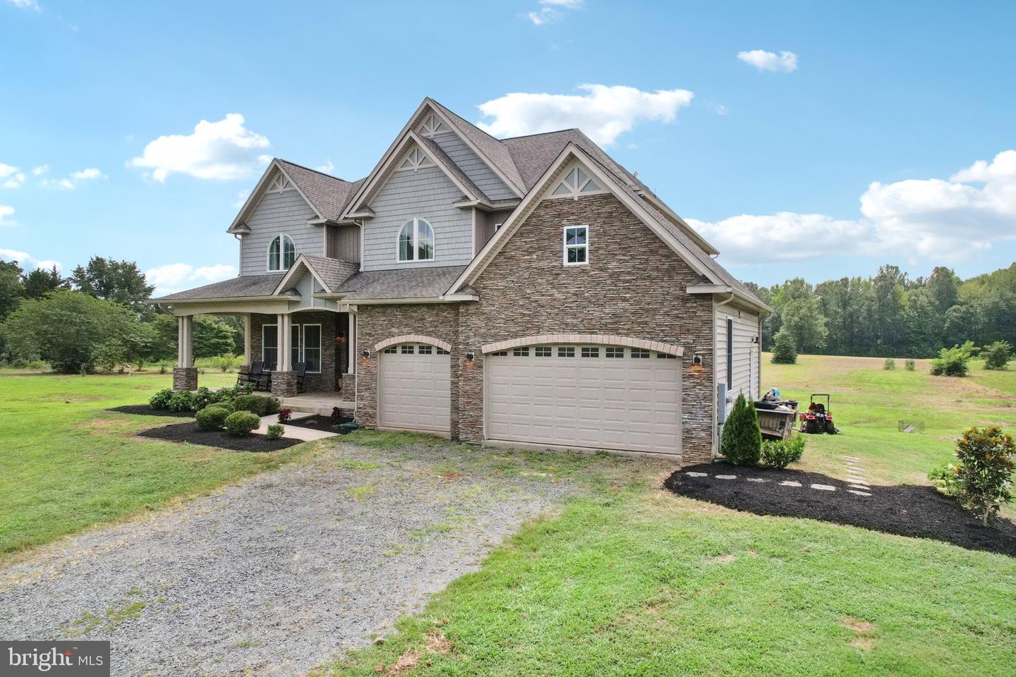 7099 ROGUES RD, NOKESVILLE, Virginia 20181, 4 Bedrooms Bedrooms, ,4 BathroomsBathrooms,Residential,For sale,7099 ROGUES RD,VAFQ2017844 MLS # VAFQ2017844
