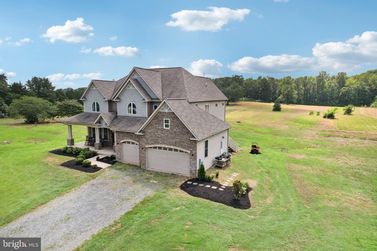 7099 ROGUES RD, NOKESVILLE, Virginia 20181, 4 Bedrooms Bedrooms, ,4 BathroomsBathrooms,Residential,For sale,7099 ROGUES RD,VAFQ2017844 MLS # VAFQ2017844