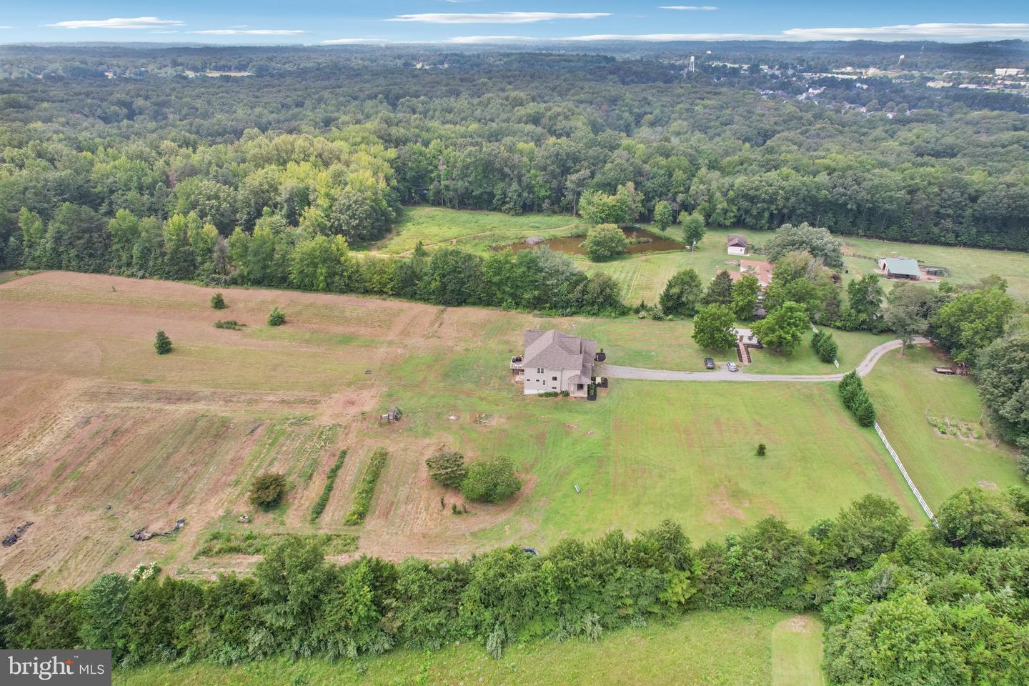 7099 ROGUES RD, NOKESVILLE, Virginia 20181, 4 Bedrooms Bedrooms, ,4 BathroomsBathrooms,Residential,For sale,7099 ROGUES RD,VAFQ2017844 MLS # VAFQ2017844