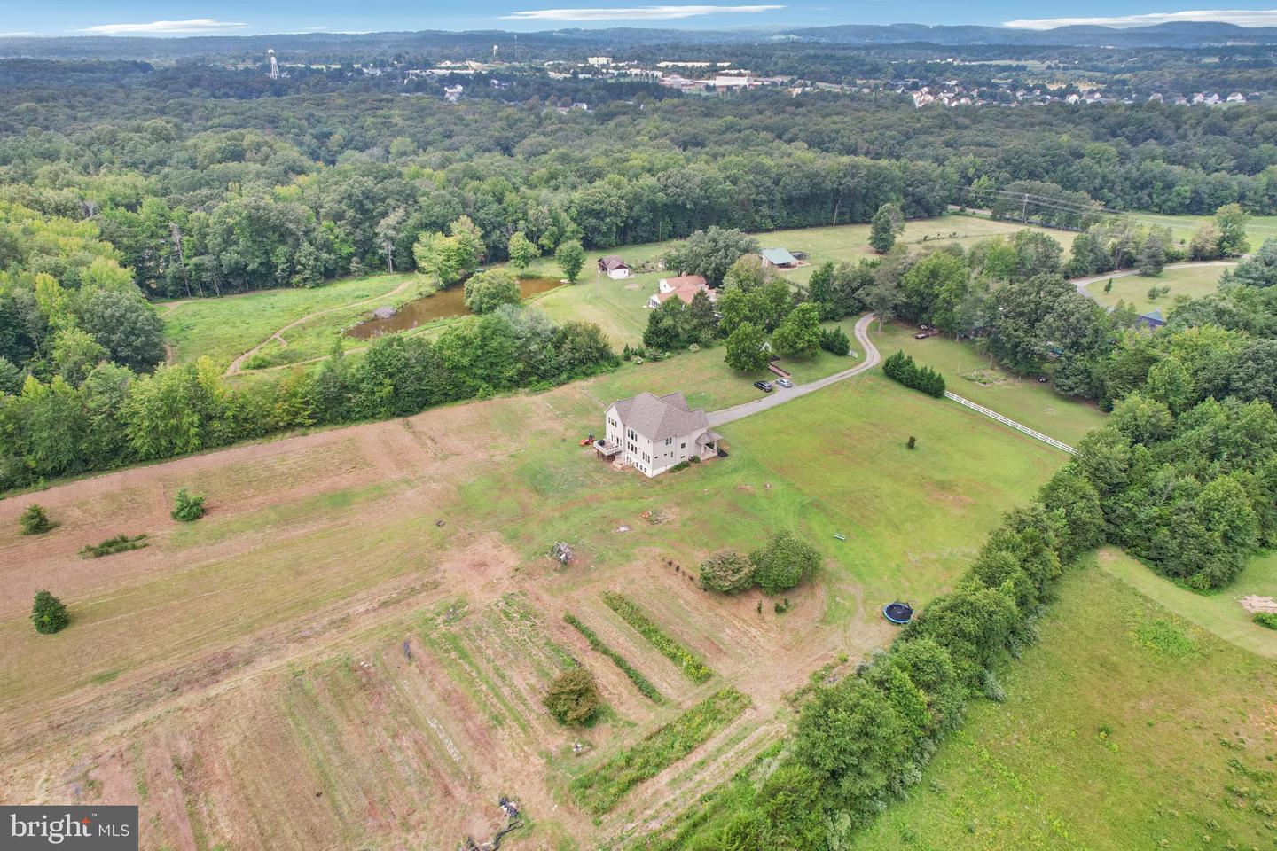 7099 ROGUES RD, NOKESVILLE, Virginia 20181, 4 Bedrooms Bedrooms, ,4 BathroomsBathrooms,Residential,For sale,7099 ROGUES RD,VAFQ2017844 MLS # VAFQ2017844
