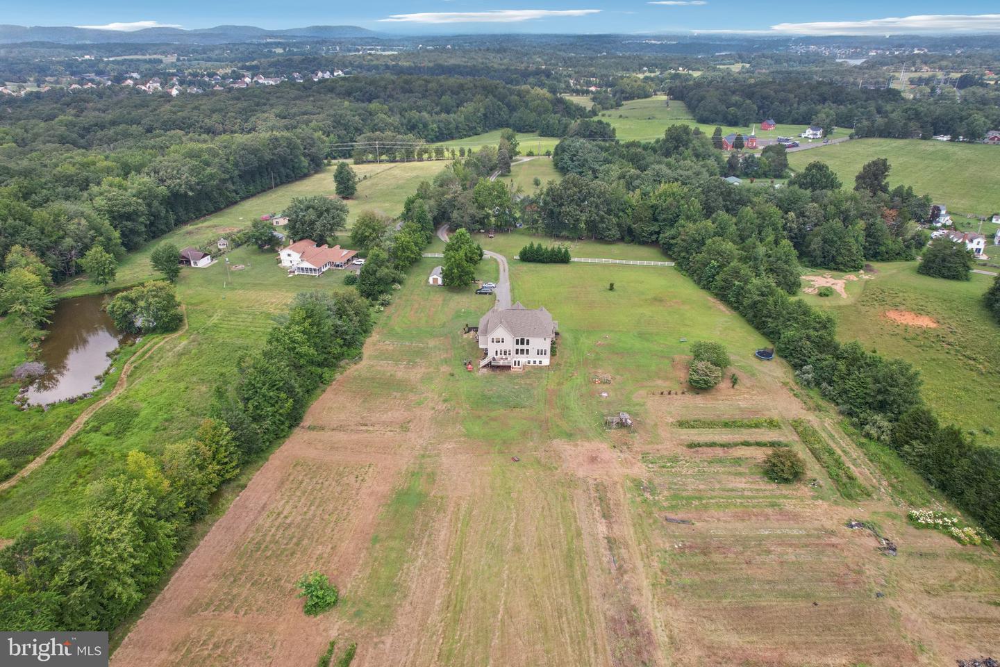 7099 ROGUES RD, NOKESVILLE, Virginia 20181, 4 Bedrooms Bedrooms, ,4 BathroomsBathrooms,Residential,For sale,7099 ROGUES RD,VAFQ2017844 MLS # VAFQ2017844