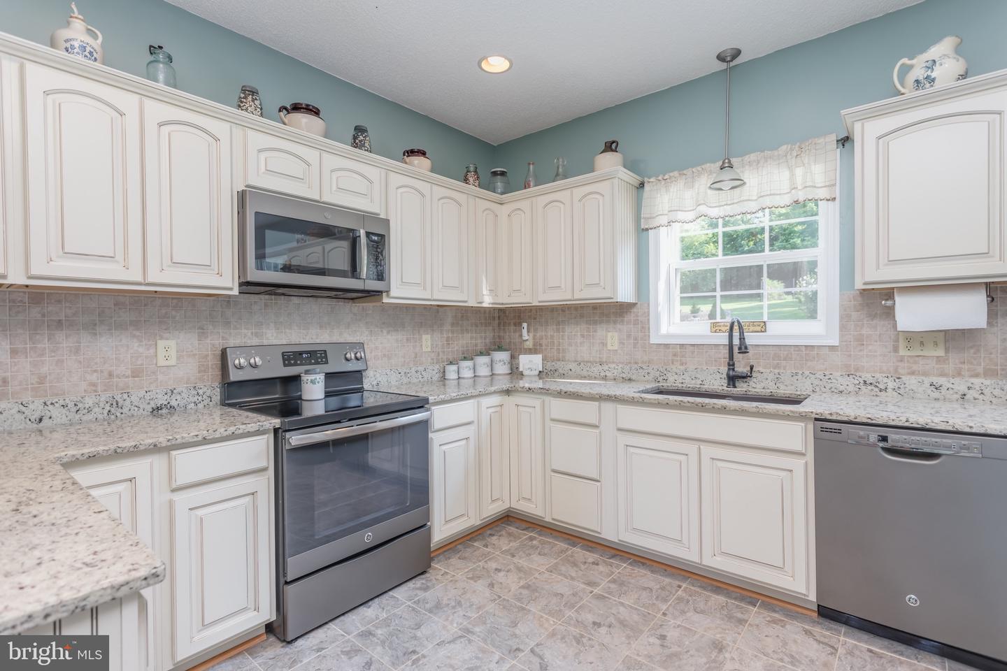 235 SYLVAN SPRINGS DR, CLEAR BROOK, Virginia 22624, 4 Bedrooms Bedrooms, ,2 BathroomsBathrooms,Residential,For sale,235 SYLVAN SPRINGS DR,VAFV2035924 MLS # VAFV2035924