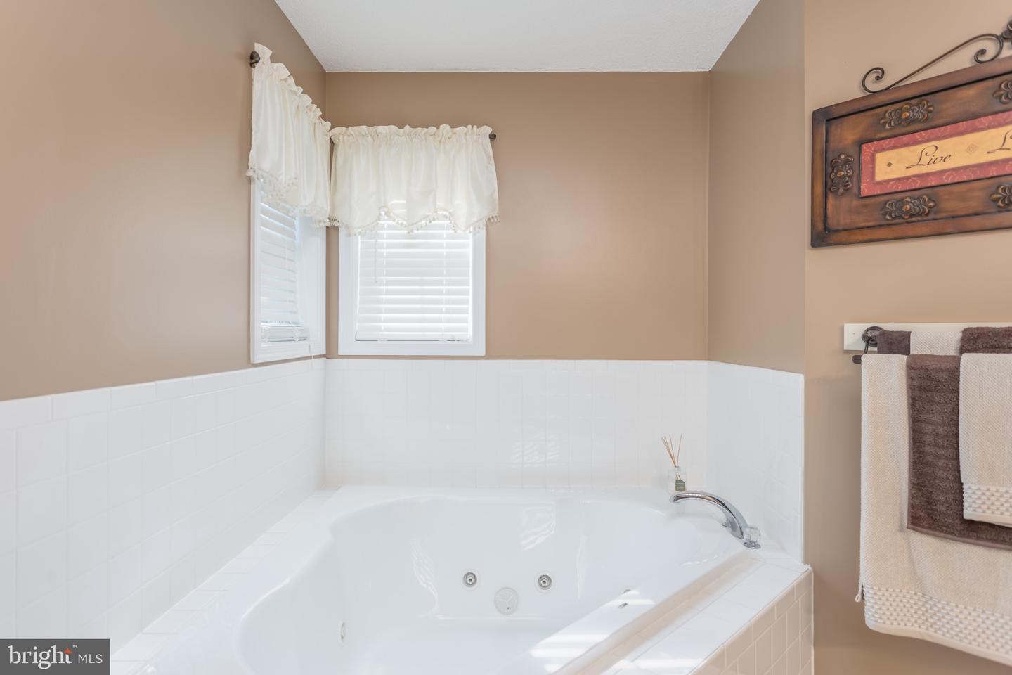 235 SYLVAN SPRINGS DR, CLEAR BROOK, Virginia 22624, 4 Bedrooms Bedrooms, ,2 BathroomsBathrooms,Residential,For sale,235 SYLVAN SPRINGS DR,VAFV2035924 MLS # VAFV2035924