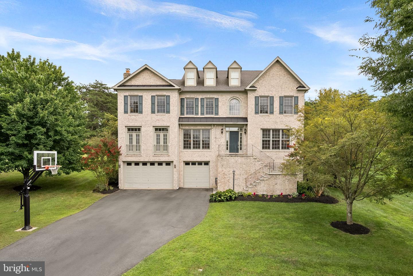 42645 COCHRANS LOCK DR, ASHBURN, Virginia 20148, 5 Bedrooms Bedrooms, 16 Rooms Rooms,4 BathroomsBathrooms,Residential,For sale,42645 COCHRANS LOCK DR,VALO2104080 MLS # VALO2104080