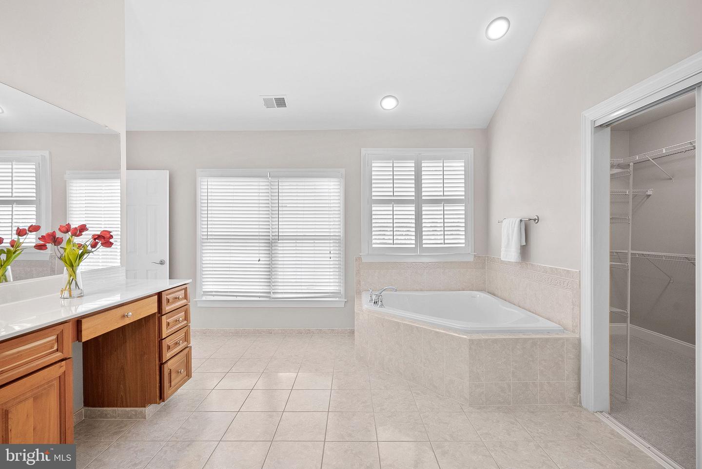 42645 COCHRANS LOCK DR, ASHBURN, Virginia 20148, 5 Bedrooms Bedrooms, 16 Rooms Rooms,4 BathroomsBathrooms,Residential,For sale,42645 COCHRANS LOCK DR,VALO2104080 MLS # VALO2104080