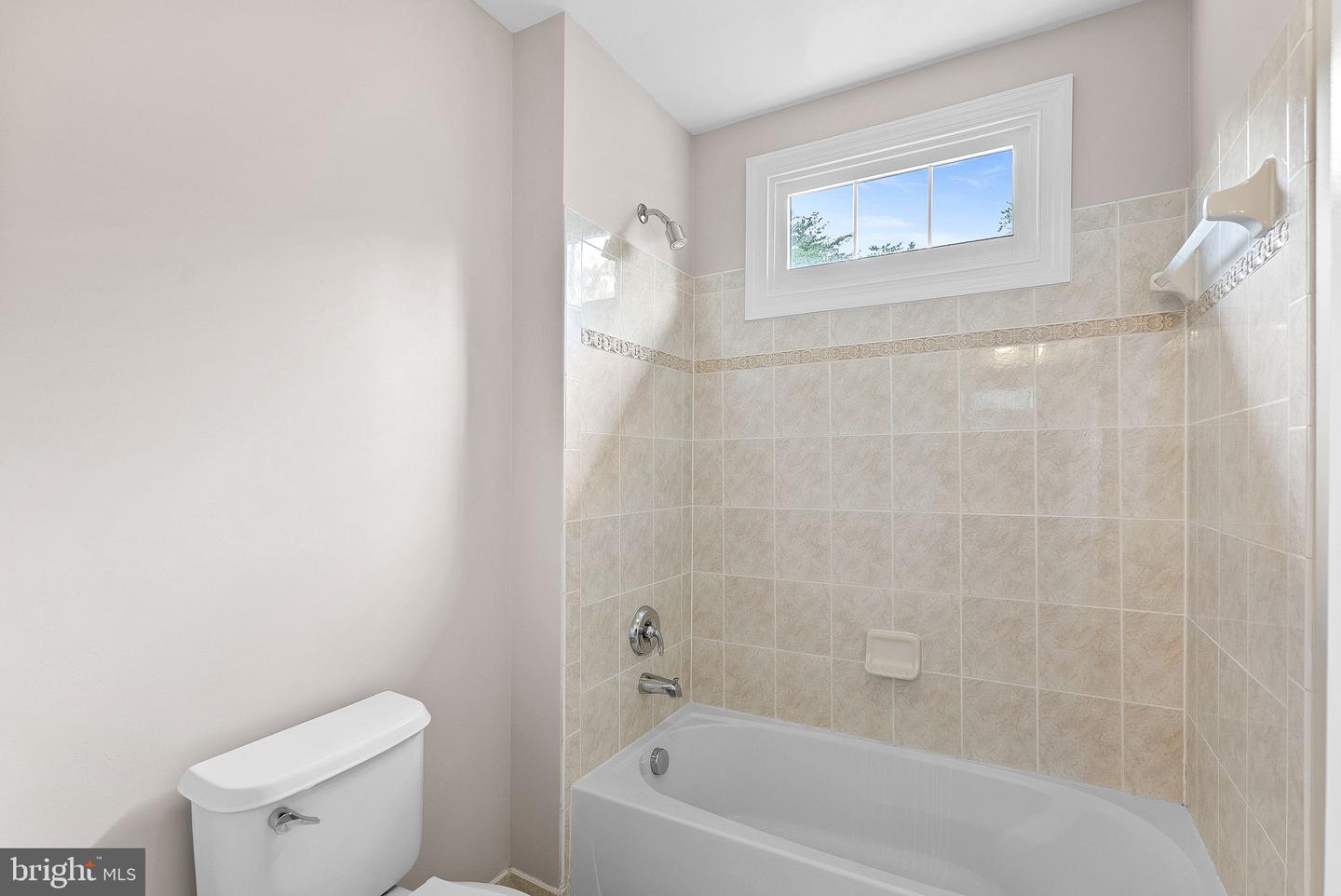 42645 COCHRANS LOCK DR, ASHBURN, Virginia 20148, 5 Bedrooms Bedrooms, 16 Rooms Rooms,4 BathroomsBathrooms,Residential,For sale,42645 COCHRANS LOCK DR,VALO2104080 MLS # VALO2104080