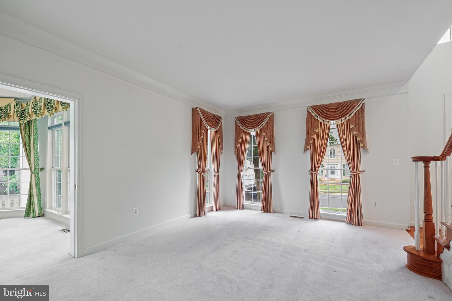 6405 BRIDGE CREEK CT, SPRINGFIELD, Virginia 22152, 4 Bedrooms Bedrooms, ,4 BathroomsBathrooms,Residential,For sale,6405 BRIDGE CREEK CT,VAFX2259826 MLS # VAFX2259826