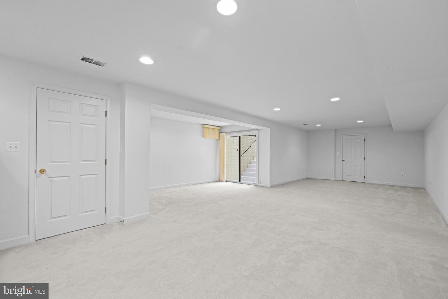 6405 BRIDGE CREEK CT, SPRINGFIELD, Virginia 22152, 4 Bedrooms Bedrooms, ,4 BathroomsBathrooms,Residential,For sale,6405 BRIDGE CREEK CT,VAFX2259826 MLS # VAFX2259826